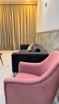 تخم تركي نضيف جداً 7 مقاعد السعر 350 العنوان الشعب 07711474583