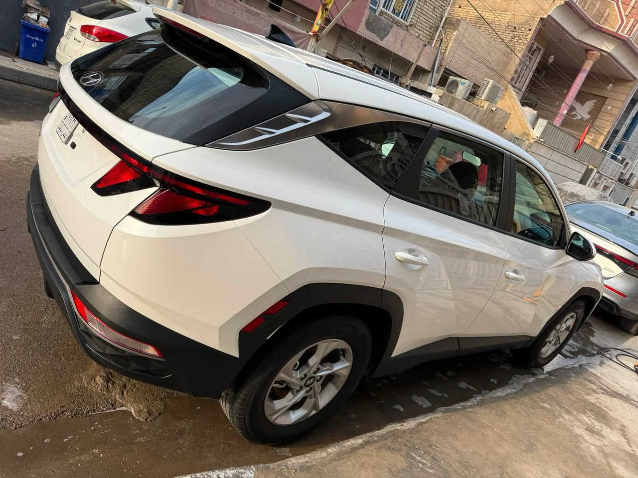 توسان مديل 24وارد امريكي حادث دعامية امامية فقط لا صبغ ولا بارد ماشية 30 الف فقط السعر 175او بيهة مجال ***********
