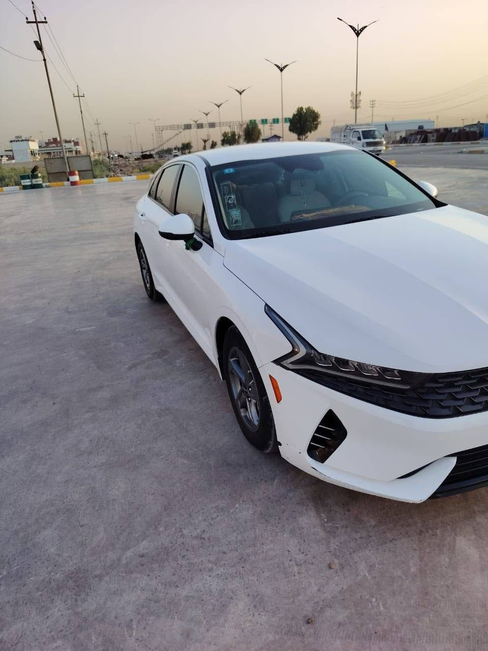 كي فايف مكينه 1600 تيربو 
حادثه باي وربع من جاملغ الخلفي  وارد امريكي موديل 2023 الاستفسار *********** مكان السياره بلكوت رقم صاحب السياره خاص مقفل
