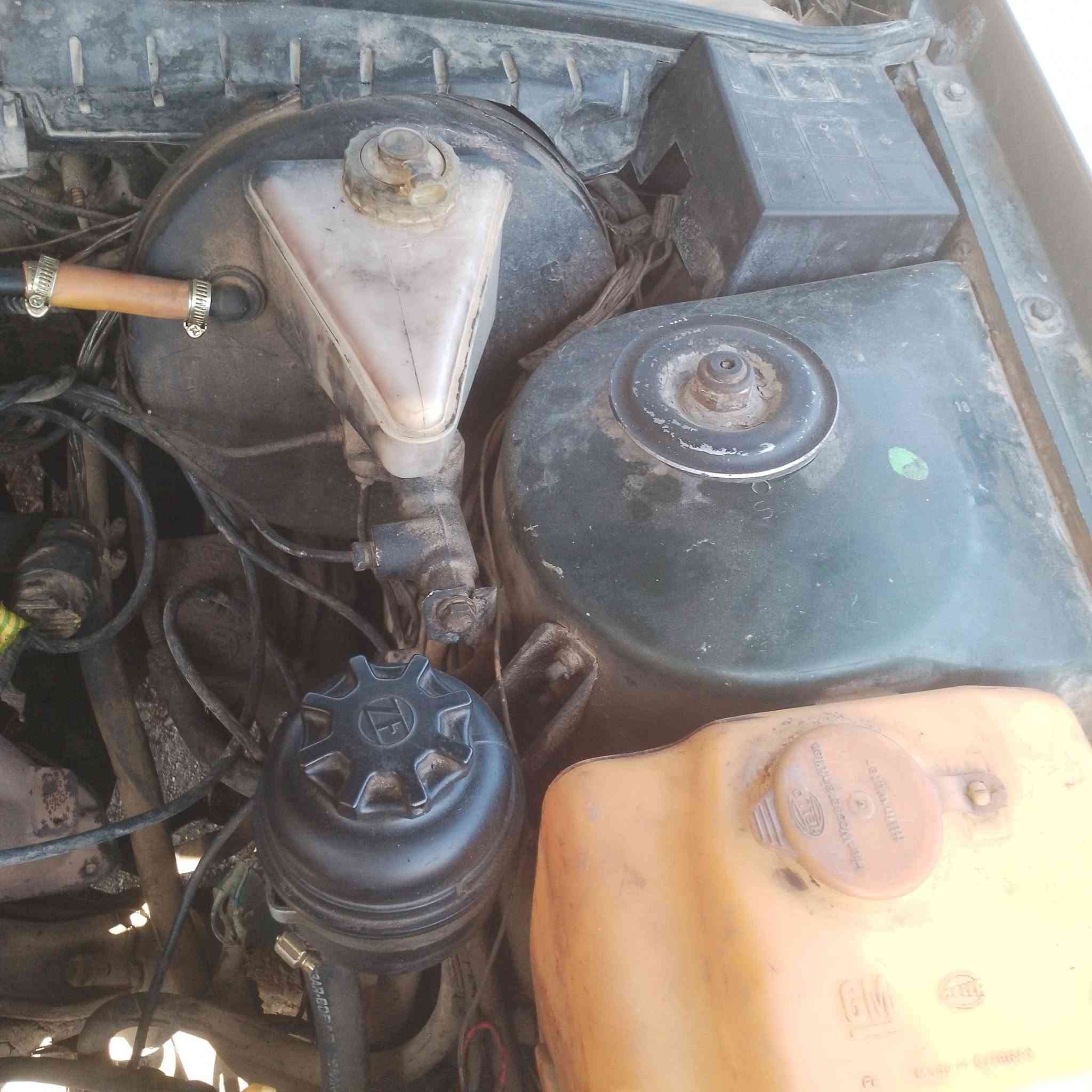 اوبل للبيع جاهزه مكينه شرط كير شرط كهربائيات بيهه خياسات بسيطه
سياره ترايهه 180 
راعيهه بالغراف بس ما اندله 
ادامه كامله قبل يومين شادهه 
مراوس بسياره صغيره او للبيع ب13 ورقه 
قضاء النصر *********** 
اي نقص مابيهه فقط جامه اماميه مكسوره عاملت عليهه ب35 الف
