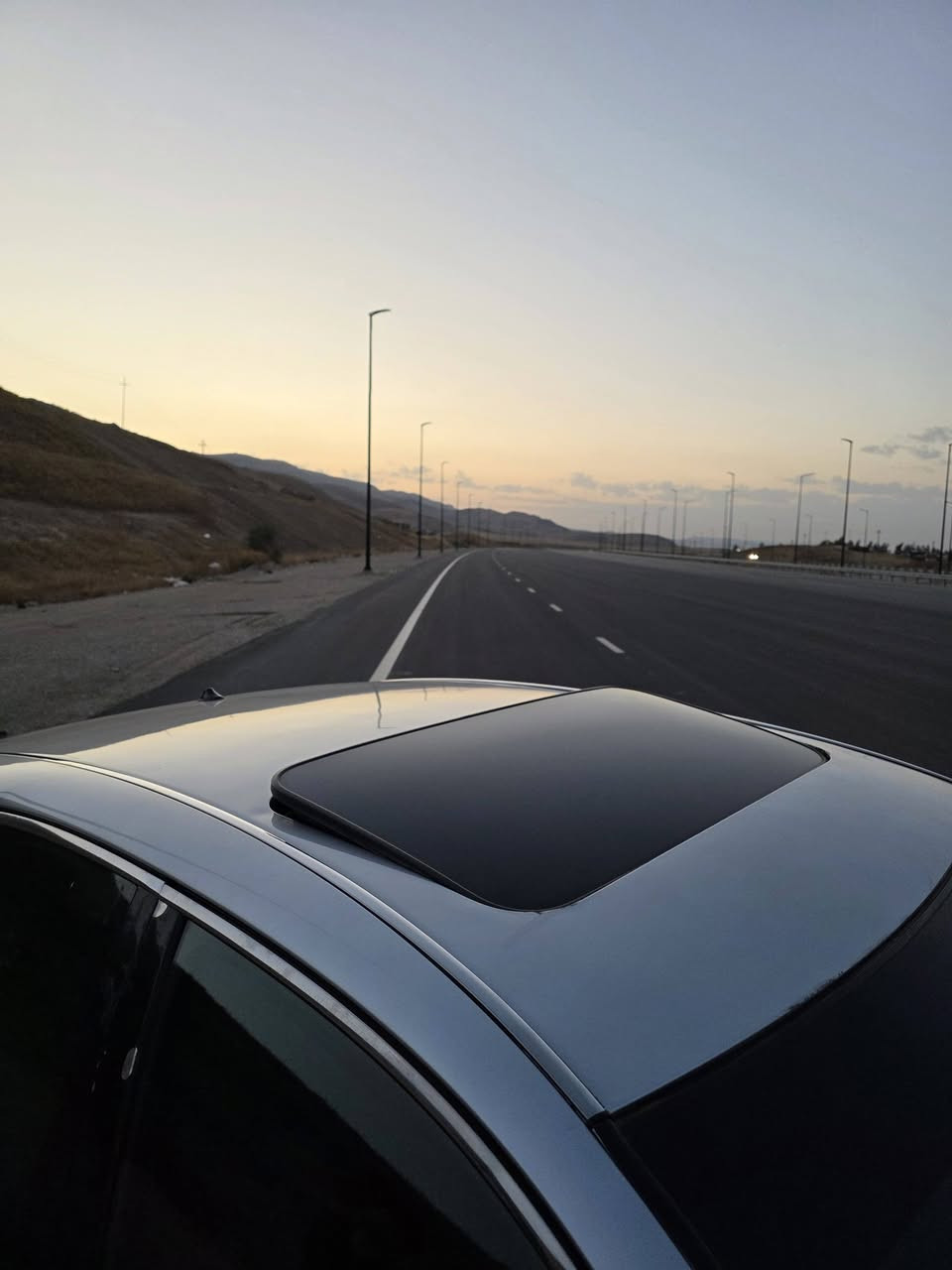 كراون • ٢٠٠٥ • ١٨٢٠٠٠ كم