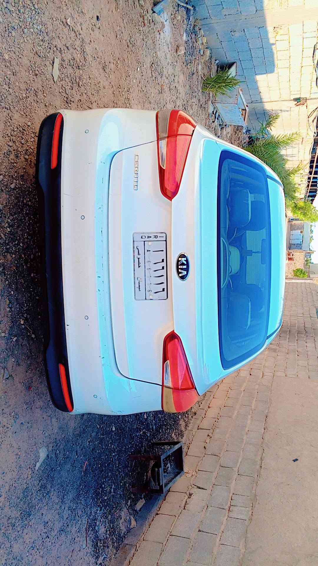 السلام عليكم
للبيع كيا سيراتو 2018خليجي 
5ويل كب 
1600 دوش  + كير At على وضع الشركة
مري شفط
تبريد قطعتين
 مبدل بيها بابين جهة السائق
دوشمه ارضيه جلد 
المكان ميسان -العماره 
السعر115 وبيها مجال 

‏‪***********‬‏

