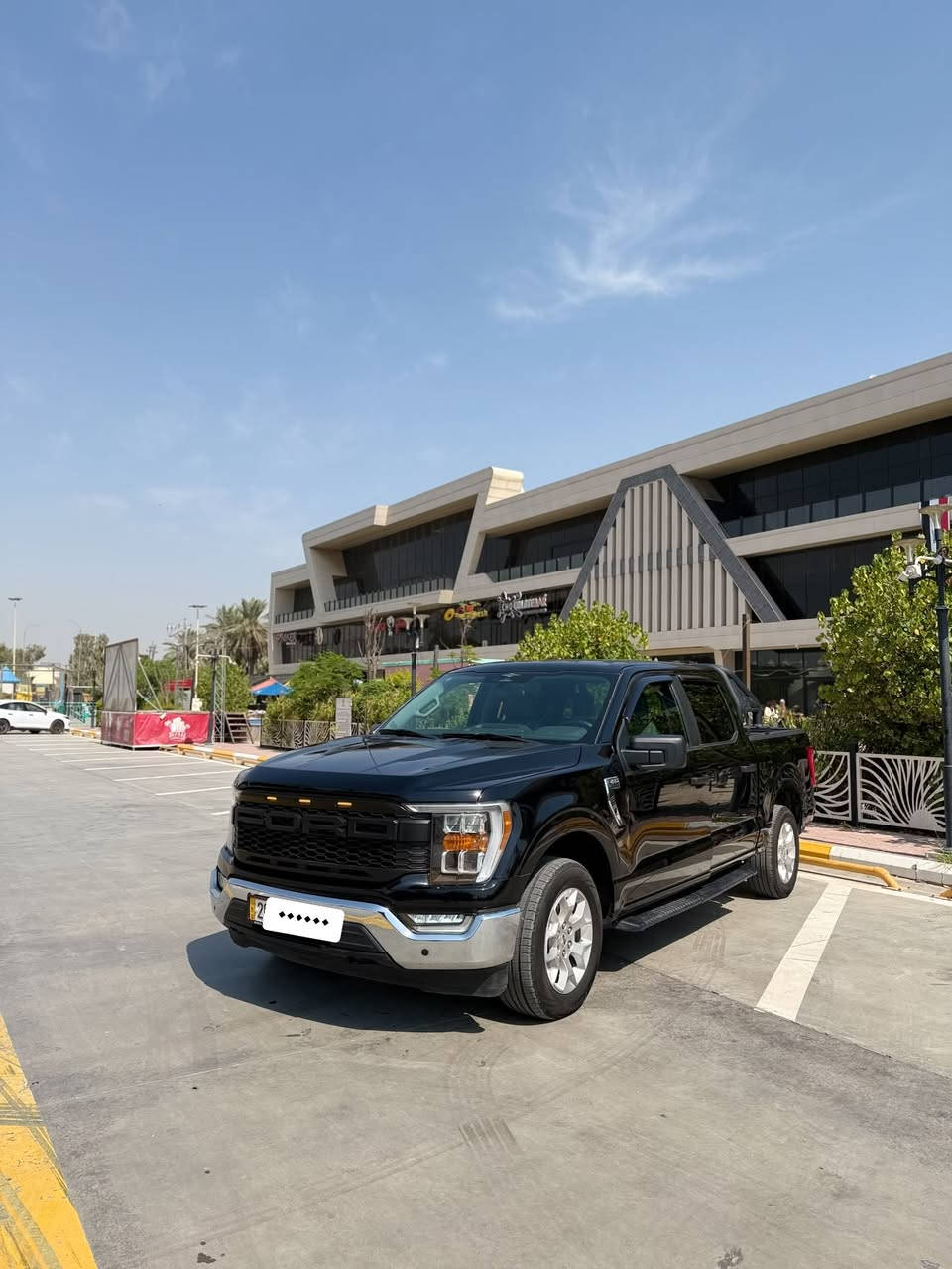 للبيع فورد F150 موديل 23 أمريكي 228 $
حادث جاملغ أمامي وبنيد بدون دواخل 
موضح داخل المنشور 
صبغ ثلاث قطع بدون دواخل
مواصفات XLT

باب طويل بدي قصير المرغوب

حجم المكينه 5000V8

كير تعليك كراسي متصل رقم مميز بأسمي ديالى انكليزي 

كير مكينه مكفولات تبريد ثلج حداديه صدر تخم تاير السياره جاهزة السعر 228اوبيها مجال للشراي مكاني ديالى بعقوبة للستفسار أتصال ع الرقم ***********

