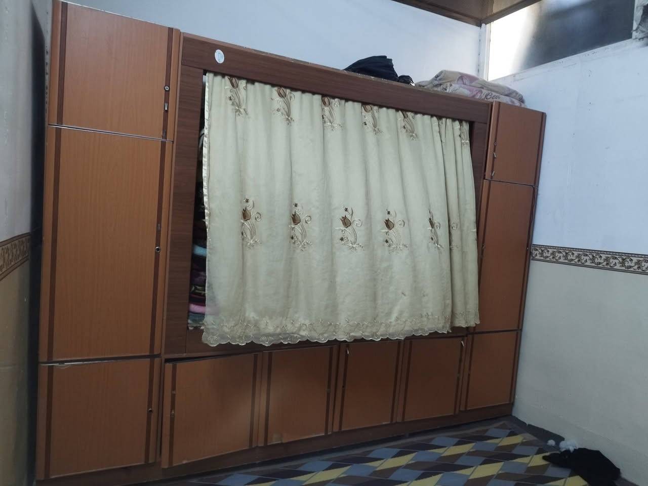 بو  فروشتن  سعری  100 هە زار   ***********
