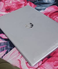 💻 لابتوب HP ProBook 450 G5 للبيع  🔹 المعالج: Intel Core i5 – الجيل الث...