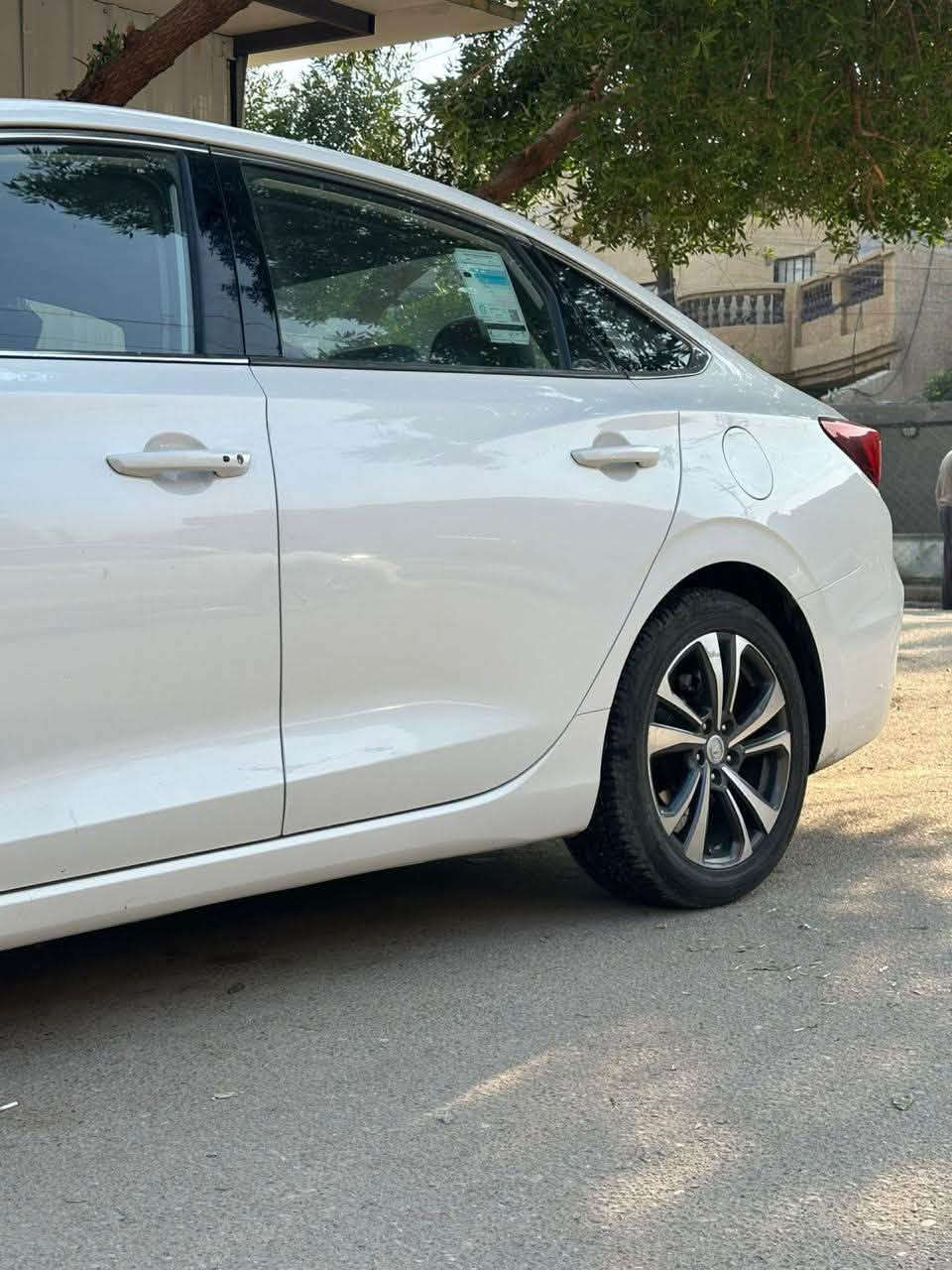 سلام عليكم
سياره شانجان ايدو موديل ٢٠٢٢ محرك تيربو فول موصفات واحد على واحد سياره خير من الله سياره تخبل اي نقص ما بيه سياره على ايدي مواصفاته هواي حيل هواي مواصفات تخيل سياره ماشيه ١٢٠ كيلو سياره تاخذ بانزين عادي ومحسن ما يفرق سياره رقم جديد بأسمي تحويل ثاني يوم 
للستفسار واتساب ***********
سياره رايده ب ١٢٠ ورقه وبيه مجال للشراي
