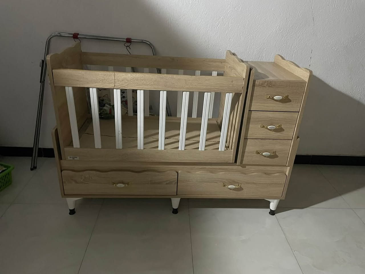 مستعمل ٣ أشهر • ٧٠×٨٠ • أطفال