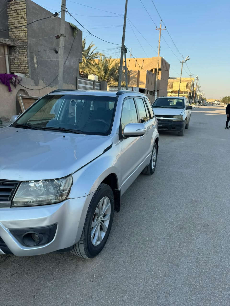 السلام عليكم
سوزوكي كراند فيتاره ياباني مديل ٢٠١٤ خليجي 
 رقم اربيل تحويل ثاني يوم 
كير   مكينه كفاله تخم تاير جديد 
تبريد ثلج 
بصمه   / اشاير با المري / تحكمات ستيرن 
شاشه   / كامره / محرك 2400
السعر ٩٣ وبيهه مجال 
العنوان / الكوت 
للاستفسار الاتصال ***********
