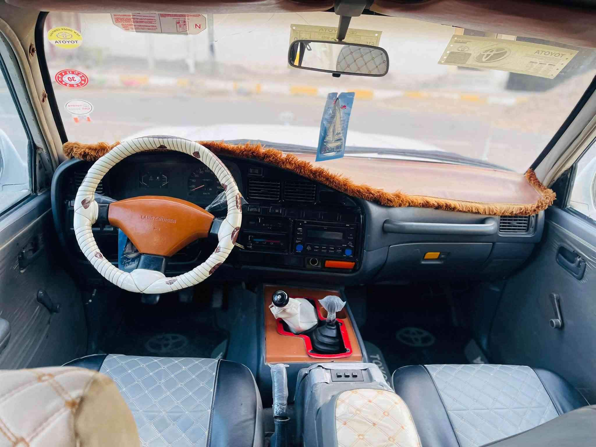 لاندكروز • ١٩٩٣ • رقم البصره