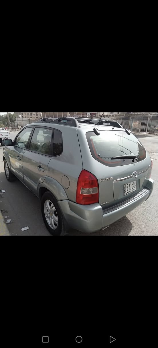 السلام عليكم
للبيع فقط توسان 2007 وارد امريكي محرك 6 سلندر 2700 حادثها فقط بنيد طاير على الجامة الامامية السيارة مكفولة من اي حادث كلها على وضع الشركة وعلى ايدنا من ساعة دخولها العراق السيارة لمتدد فول مواصفات سلايد روف كشنات جلد تدفئة كشنات داخل بيجي تبريد شاشة ولمس كروز سرعة وكلة شغال تبريد وتدفئة شغال وممتاز جدا شاشة وكامرة خلفية محرك وكير وصدر ممتاز ومكفول بيهة قطعتين صبغ بدون حادث السيارة باسمي وتحويل مباشر مكان السيارة بغداد البلديات للبيع فقط اعتذر عن المراوس السعر 90$ للأستفسار 
 *********** بي وات ساب
 *********** اتصال رصيد
تحياتي
