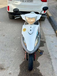 ماكس عدلة • ابيض • ٢٠٠٦