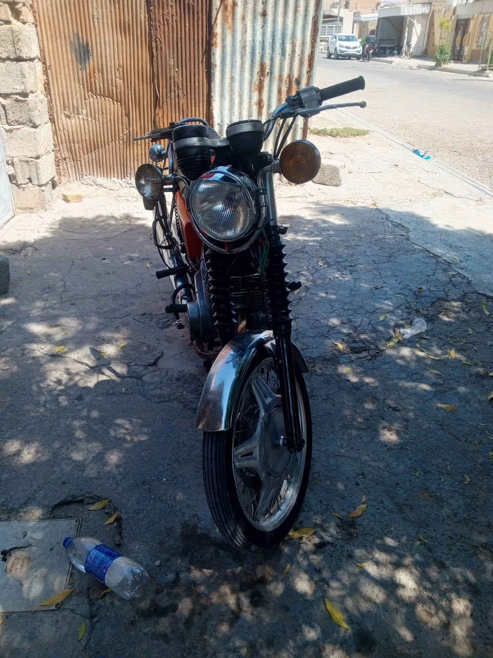 Mz82للبيع بي سنويه ما اندل راعيه +
سعره 1200بي مجال بسيط مكاني ديالى بلدروز دور مندلي
 
+964 788 646 5460
