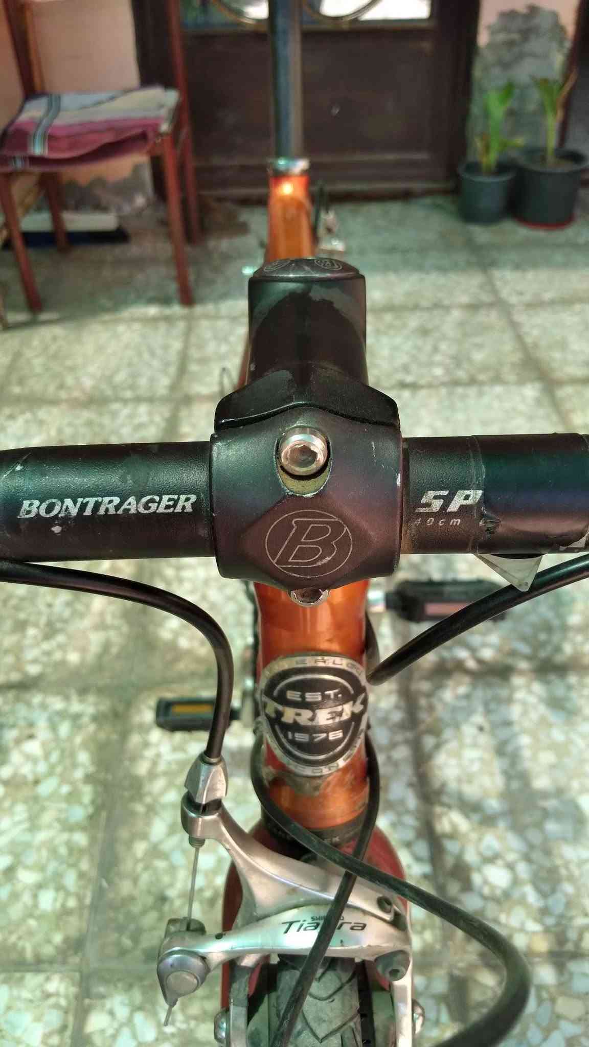 Trek1200
قياس 52   M

المنيوم

كروب سيت تياكرا بالكامل براكيت 

2*10

وياله SS بونتريكر

السعر ٣٠٠ الف

كفاءات السيدية 

*********** واتساب

