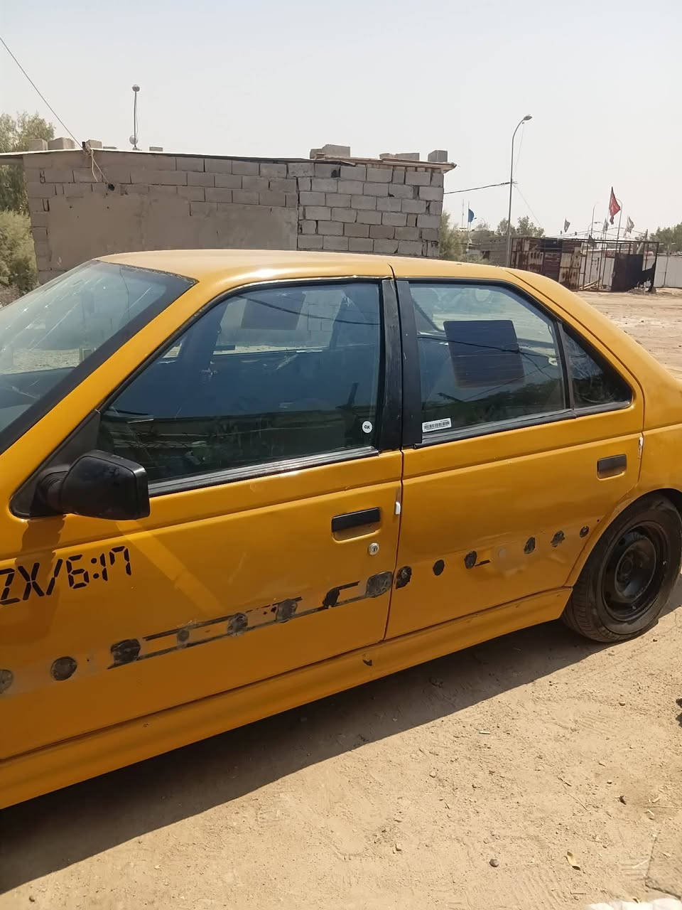 سلا معليكم بيجو 405موديل ١١دتميه شديته سياره جهزه مكينه توه جفتته تبريد تخم تاير سياره خير من الله نقصه عينه وصينيه فقط سياره حلوه غرفته حلوه مكاني بصره قرنه رايده ب18ورقه  وتساب ***********سيم كارت ‏‪***********‬‏
