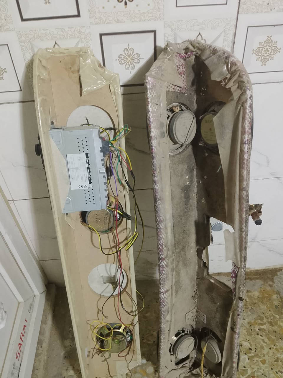 مسجل تكتك البيع + خشبه مشجل شغال يوصل مستوه صوت 40 صير بي خنه السعر 20 الف بغداد مدينة الصدر ***********0واتساب فقط
