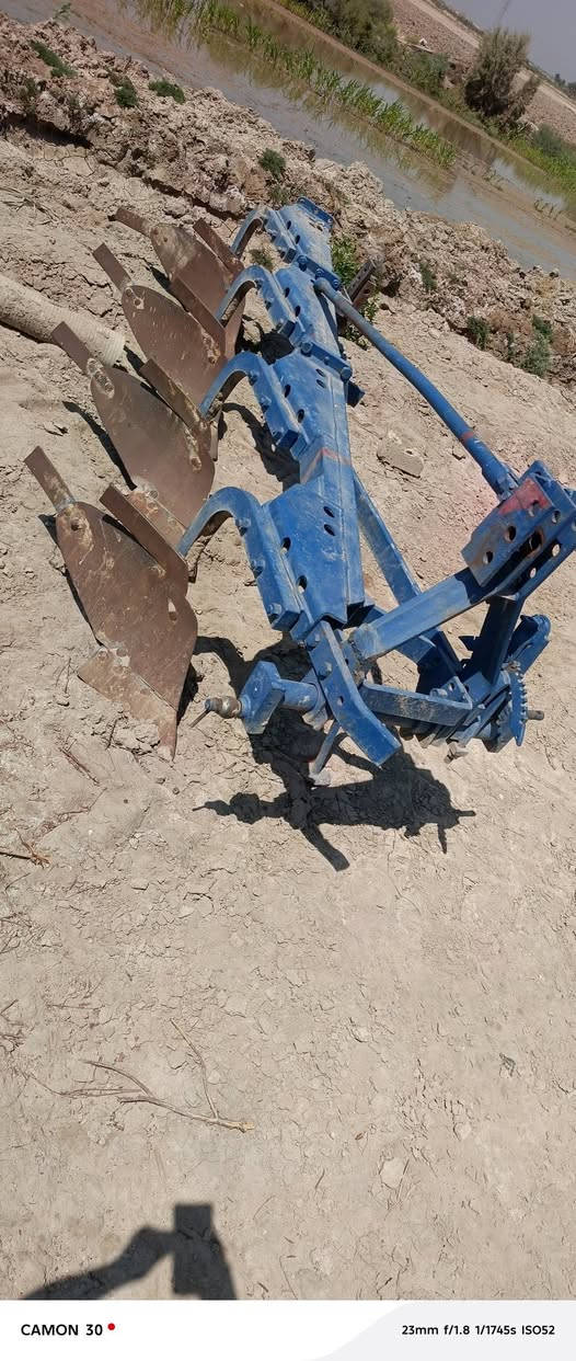 السلام عليكم شباب فدان للبيع اربع سجج نظيف يخابرني الشراي ويتدلل وهذا رقم الهاتف***********
