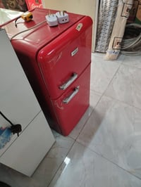 ثلاجات مكتبية • جديدة • عدد ٢