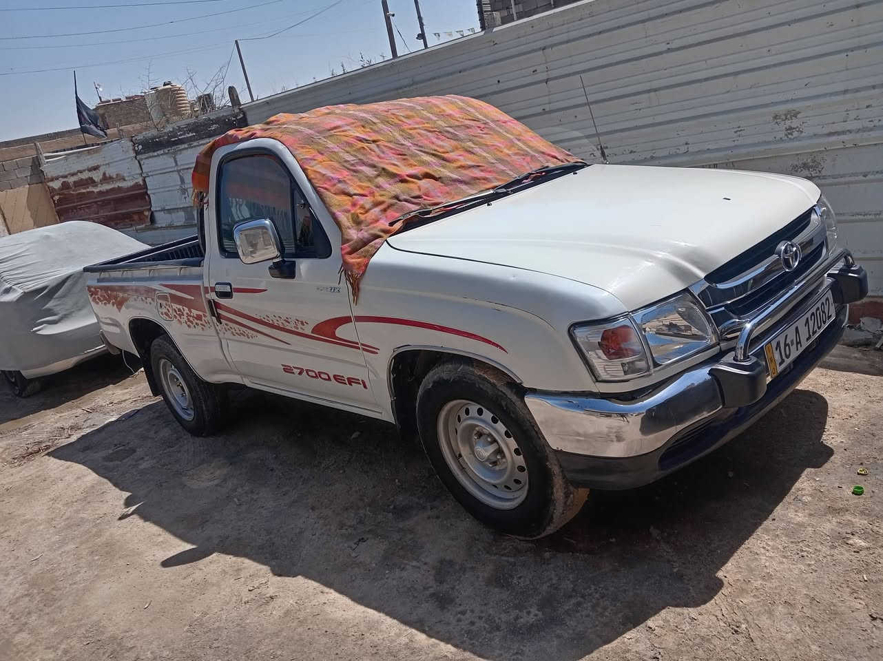 سلام عليكم سياره جمره نضيفه مديل 2002 سياره سعره 90وبيه مجال رقم الهاتف ***********
