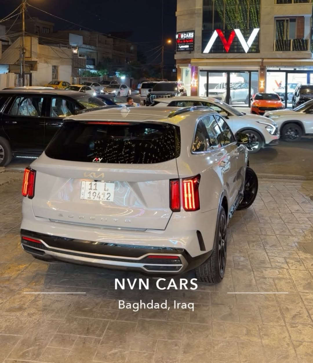 السلام عليكم حبايب 🤍
سورنتو 22 برستيج 
الي بالك بيها مواصفات 
فوول واحد عل واحد
مقاعد vlp منفصل 
محرك 4 سلندر تيربو 
عدادات شاشه دجتل متغير
5  كامرات محيطيه 
تدفئه تبريد المقاعد الاماميه والخلفي
4 رادارات امامي خلفي جوانب 
ويل 20 بلاك توب 
حساسات خلفي امامي حساسات جانبيه
تحديد مسار _ قياده ذاتيه 
صندوك كهربائي _ نضام ترحيب 
وقوف تلقائي خلفي امامي جانبي
نضام قفل الابواب والزجاج لحمايه الاطفال
3 قطع تبريد _ 10 مخارج منفذ شحن وشحن هاتف واير ليس
الي جانيها يعرف المواصفات الي بعد بيها 
ماشيه 83 كيلو متر
ضربتها بل منشور صور موجودات 
3 قطع صبغ بدون تبديل
عنايه يم nvn بولش وحمام جديد وتايرات جديده ياباني 
مناقصها اي شي 
مكاني بغداد 
***********

نص مكتوب في الصور:
- NVN CARS
- Baghdad, Iraq