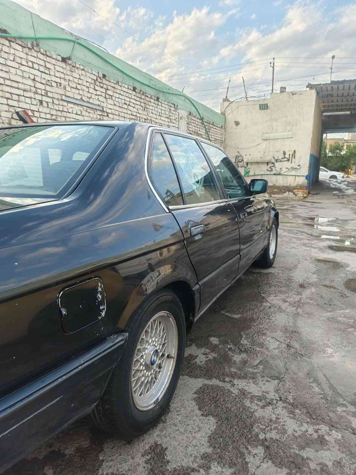 السلام و عليكم 
735 رقم انبار مشروع وطني 
السياره عوزهه ترتيبات 
عوزهه 
دعامية خلفية شلتهه 
ضربه جوه البك لايت و بصفه اليسره تصليحهه 100 ألف 
الكير يحرك ثالث يراد تبديل فلتر 
عبوة فيت بم 
مكانهه بغداد مدينة الصدر ***********
