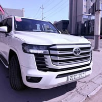 بسعر مناااااااسب جدا ‏‎سلام عليكم  سااااااااز � لاندكروزر  SAS 2024 GX...