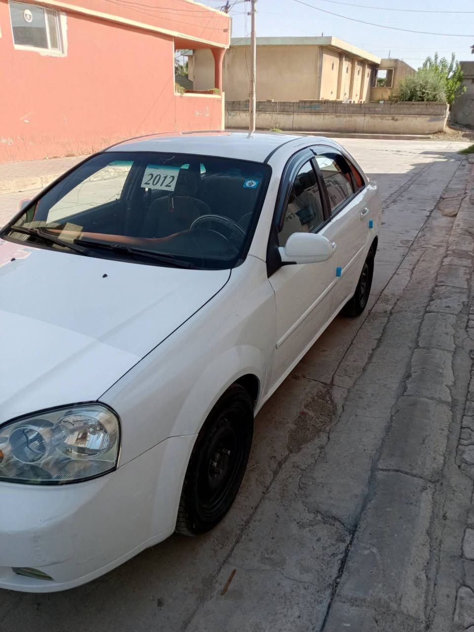 ئةم سةيارة بؤ فڕؤشتن 2011 گێر و مةكينة و تةبريد بة شةرت رةقةم و سةنةوية بة شةرت ئةصلي مالى مةدةني نيية يةك پارچة بؤياخ كارةبائي هةموو بة شةرت شاشة أيپاد نرخي 42 و مةجالي كةمي هةية بؤ زانياري (***********)واتسابيش لة سةري
