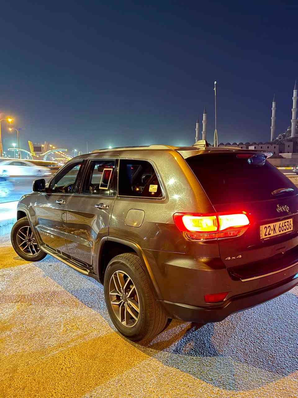 جيب لمتد 2019 فول الفول
كير ومحرك وصدر بشرط 
تايرات جديده 
السعر 188$ 
للتواصل ***********
حادثه 3 قطع
