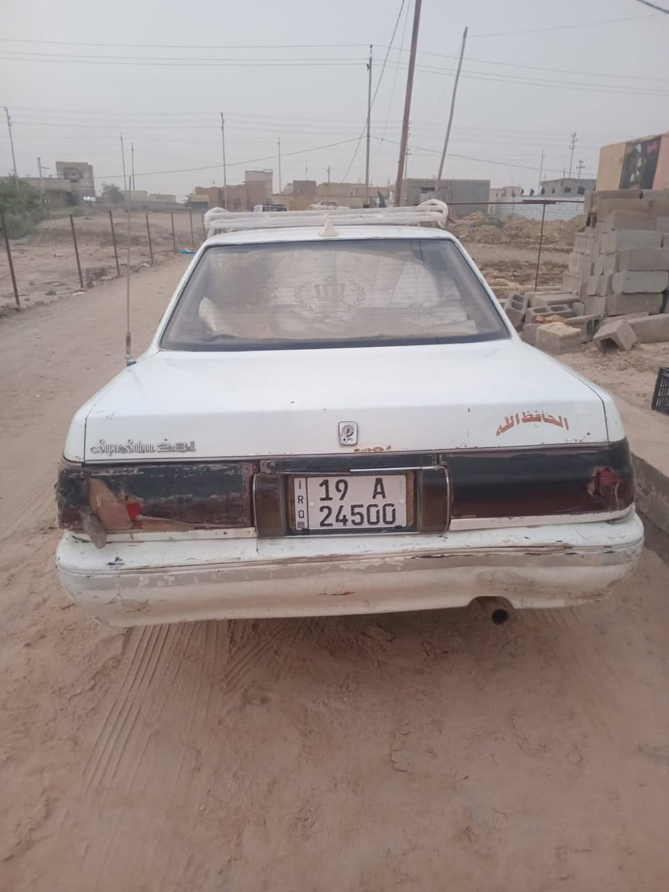سلام عليكم سياره سيدان هرتوب نضيفه مكينه نضيفه ونجي كير نضيف حداديه نضيفه تايرات نضاف وسياره سعره ٢٥ وبيه مجال عنوان ناصريه منطقه الصخين صيطراه الغديمه  رقم ***********
