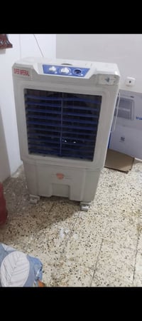 كونفيرة للبيع شغاله المكان الامين الثانيه سوق الشهداء سعر ٥٠ بيهه مجال...