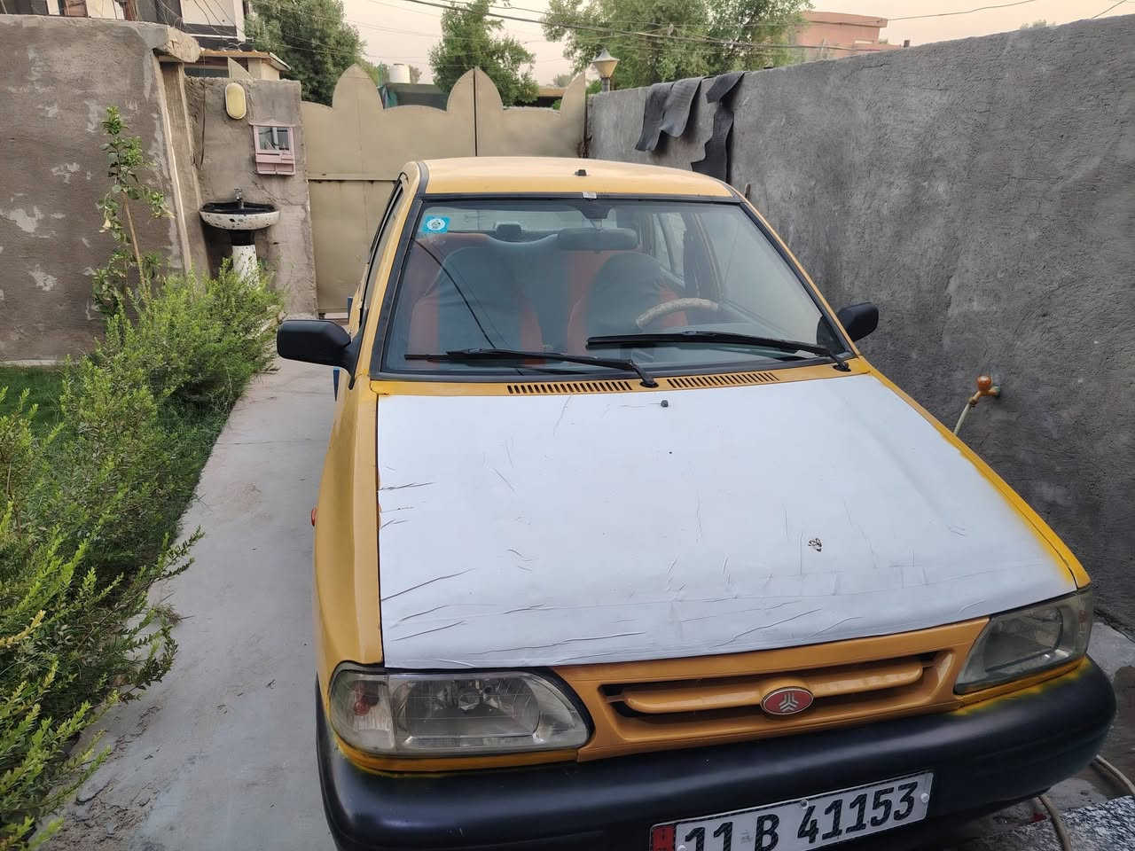 السلام عليكم ورحمة الله وبركاته سايبة موديل 2011 للبيع رقم بغداد انكليزي هزة جديدة مصفرة هيئة وقرامات بسمي تحويل مباشر كير محرك انضاف سعر 21بيها مجال قليل ***********
