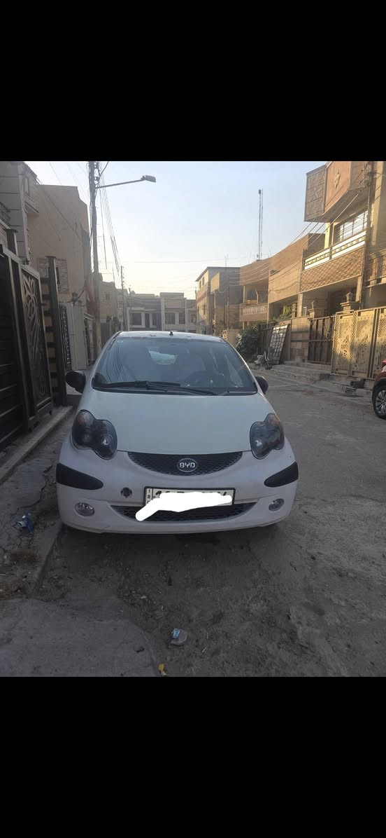 بي واي دي F0 • ٢٠١٣ • قير عادي