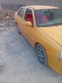شيري 2011 جير مكينه كورولا مقفوله من كل شيء سنوياتها ضايعه وبيها استنس...