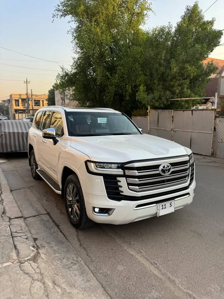 السلام عليكم VXR   ٢٠٢٣ ساز  مكفوله  ماشيه ٥٤   تحت ضمان الشركه  السعر ٧٤٠٠٠ $  العنوان بغداد  الدوره ***********
