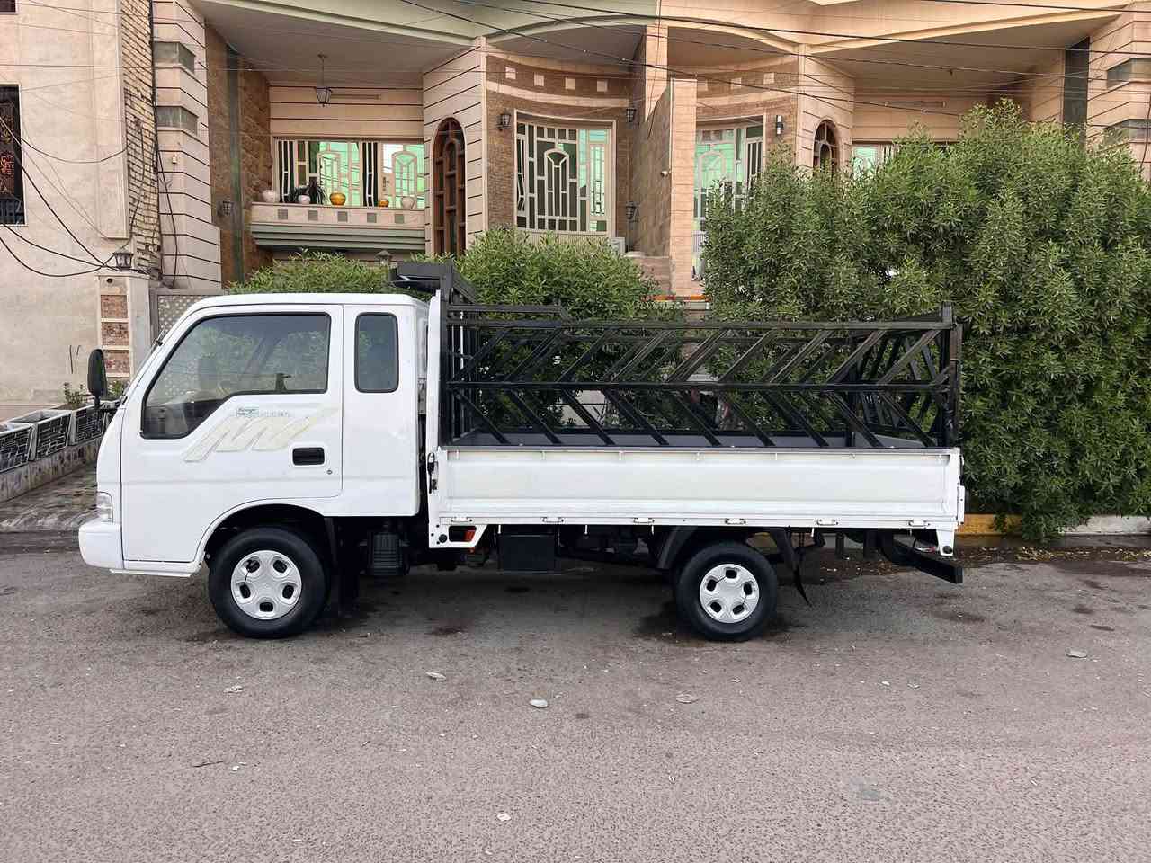 السلام عليكم للبيع كيا مديل. 97. رقم انبار الماني مشروع وطني تحويل مباشر.    محرك 3000. مفتوح بلاد جديد.   مكفوله من الضربه والكص والتبديل مكانات صبغ كلش بسيطه. كير اكسن حداده.   رقم شاصي اصلي.    دواخل جديده. محجر غلاف. جدد.   مكاني بغداد.  السعر.  65.  ورقه.
        هـ. ***********.   اتصل وتدلل.
