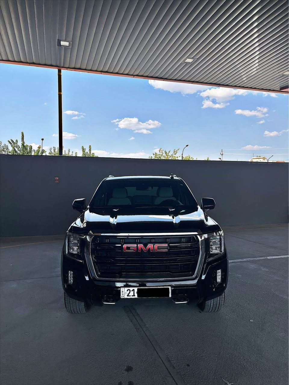 🚘 GMC YUKON 2023 SLE 🔥

✨ مۆدێل: 2023 SLE خلیجی 
✨ مۆتۆر: V8 5.3L
✨ گێڕ: ئۆتۆماتیک ، 10 گێری عادی 
✨ ڕۆیشتن: تەنها 67000 KM , 42 miles 

✨ درايف: 2WD قفڵ ئەکسل 
✨ ڕاداری پێشەوە + پشتەوە + تەنیشت بەشەرت 
✨ گێر و مەکینە بەشەرت 
✨ چوار تایەی تازەی لە ژێرە 
✨ سەیارەکە هەموو شتێکی بەشەرت بەس ماشاللە ی دەوێت بە شێوەیەکی زۆر جوان و پاک ماوەتەوە 

🔹 شاشەی گەورەیە 
🔹 Apple CarPlay / Android Auto
🔹 کامێرای دواوە
🔹 شاشەی دیجیتاڵی بۆ زانیارییەکانی شۆفێر
🔹 سیستەمی ئەمنی و ئاگادارکردنەوەی پێشەوە
🔹 Forward Collision Alert
🔹 Front Pedestrian Braking
🔹 Bluetooth
🔹 سێ ڕیز دانیشتن و شوێنی فراوان بۆ خێزان
🔹 سەیارەیەکی بەهێز و زۆر گونجاو 
✨ سەیارەکە سەنەوی تازەیە و غرامە و تحویل بەشەرت 

بۆ زانیاری زیاتر : 
Viber 
Whats app 
*********** 
*********** السليمانية, العراق
