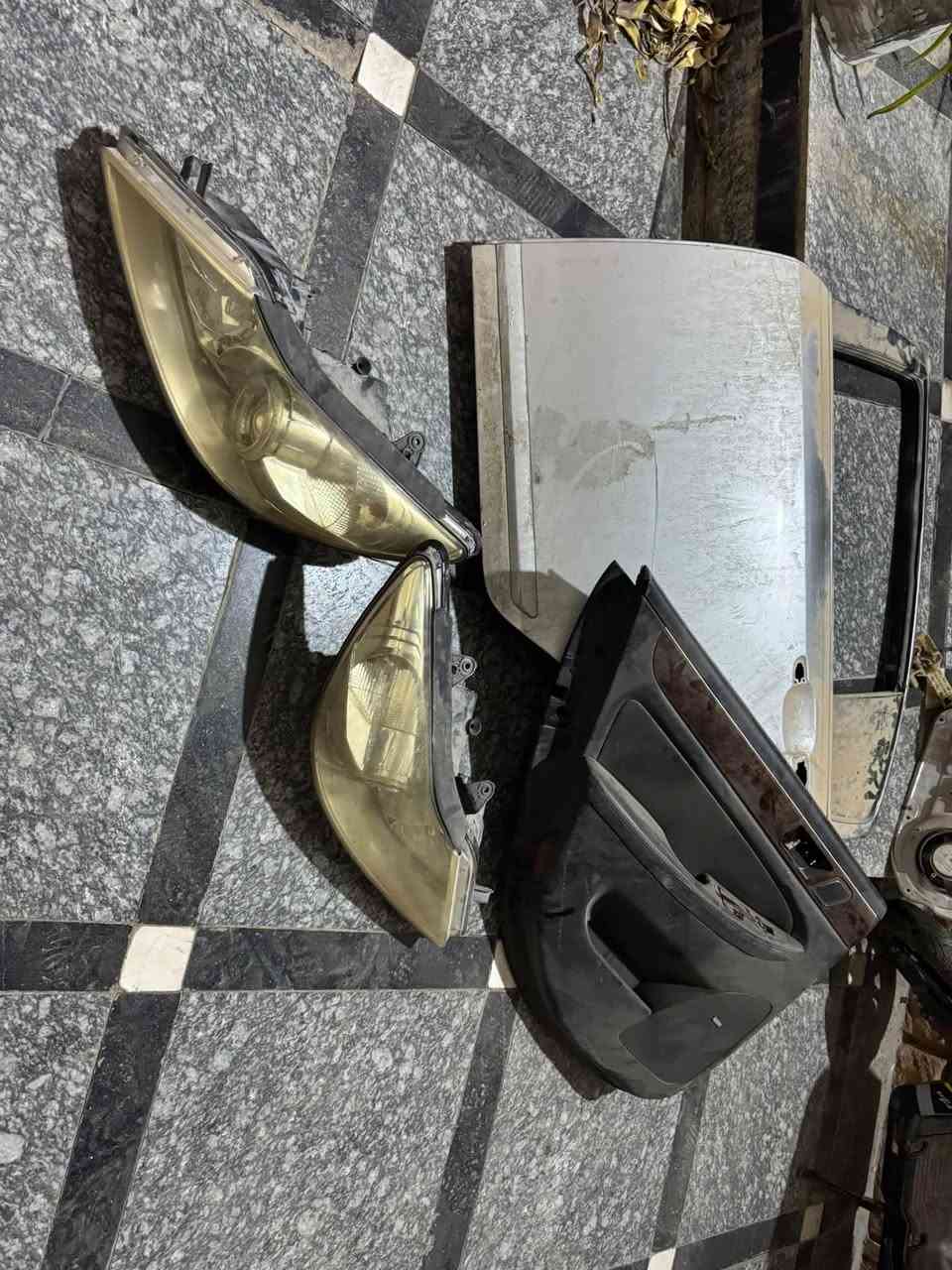 جنسس ٢٠١١ • بطانة باب • لايتات خليجية