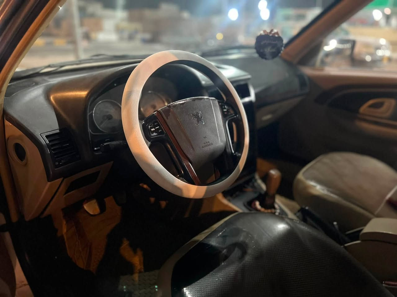 🚘 للبيع بيجو بارص  2018
🔹 الكير والمحرك خير من الله لا تنقيص  ولا تبخير حدادية خير من الله اخت الجديده 
🔹دوشمة خلية النحل  
🔹 بديها موس شوف العين وبعد احلا من الصور 
🔹 التبريد شغال بس عايز تبدل السيتولف مالته ❄️
🔹 بطارية سيارة جديدة 🔋
🔹 السيارة نظيفة كلش
🔹السيارة رقمها كربلاء انكليزي مشروع وطني 
🔹 السيارة باسمي تحويل ثاني يوم
💠حادثها چاملغ صوب السايق والبنيد طاير. وثنيهن مرجعيهن نفسهن 
🌐 السعر 55ورقة وبيها مجال بسيط
📍 المكان: النجف  
📞 واتس اب: *********** او التواصل خاص

إرسال رسالة
