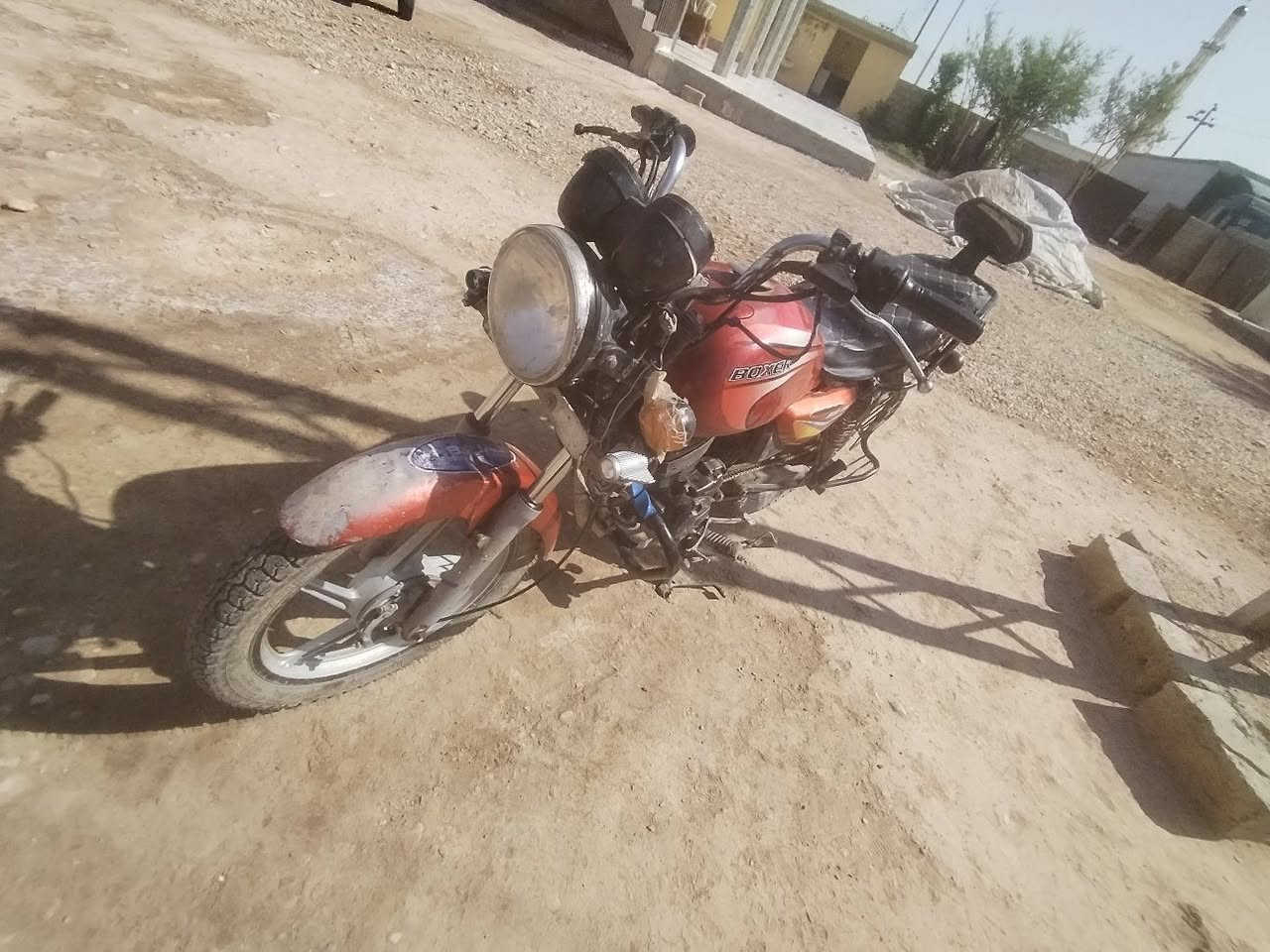 سلام عليكم
بوكسر ١٨ محرك دي وانان محرك اخرس
مطور ربع مذب عليه تارات جديد كامل مكمل مكاني ديالئ مندلي شراي يتصل ***********
