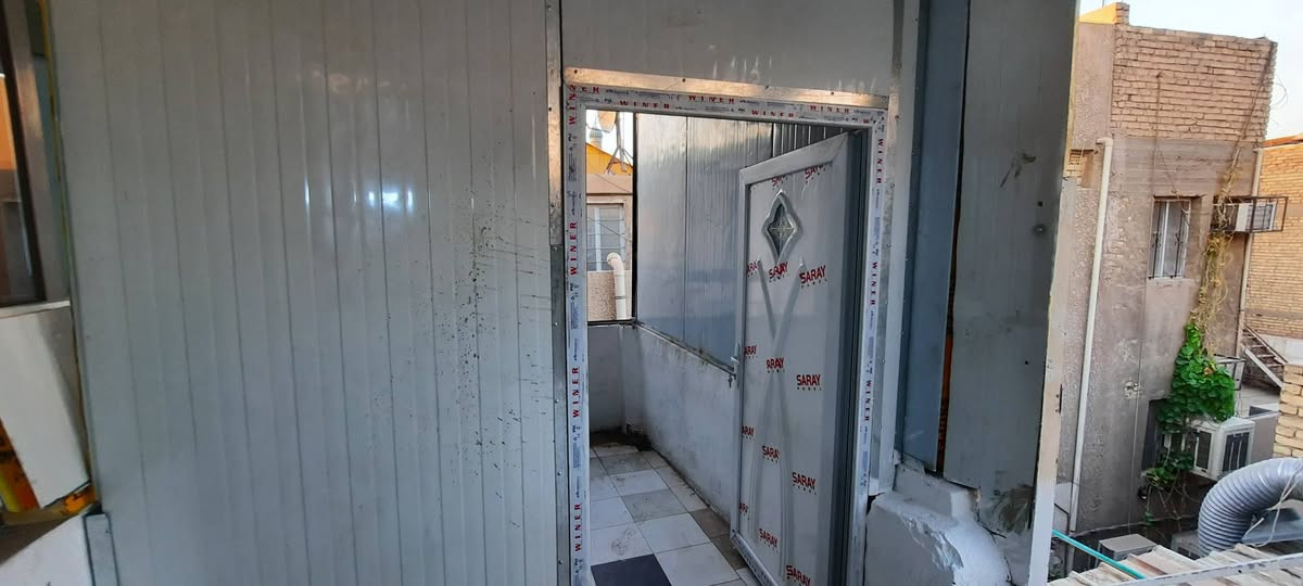 🏠 للإيجار طابق ثاني في الكرادة داخل
📍 الموقع: كرادة داخل – شارع حسينية البوجمعة – داخل دربونة هادئة.

🏡 تفاصيل العقار:
🔹 طابق ثاني
🔹 السقف من السندويچ بنل
🔹 غرفة داخل غرفة
🔹 هول معزول
🔹 مطبخ
🔹 حمام
🔹 موقع هادئ ومناسب للسكن

💰 الإيجار الشهري: 425,000 دينار عراقي فقط

📞 للاستفسار والتواصل:
***********

🔑 للمهتمين، الاتصال لتحديد موعد لمشاهدة العقار ومعرفة التفاصيل.

