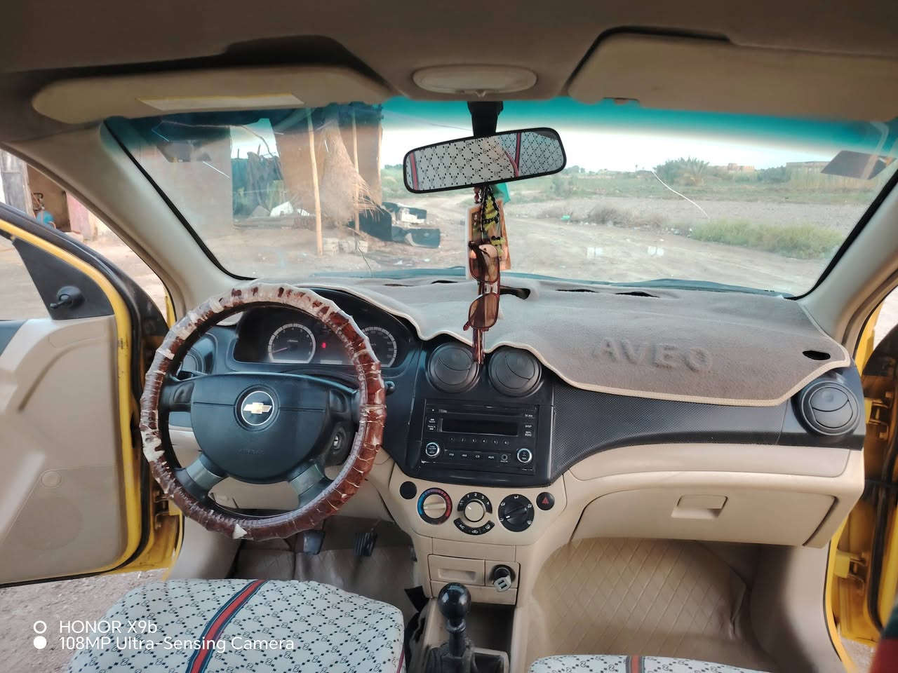 سياره افيو مفتوح كير عادي رقم نجف للبيع موديل 2010 سنويه 28مداور ثاني يوم السياره بسمي  هيئه وغرامه مصفره محرك وحداديه خير من الله 
لتواصل اتصال واتساب 
***********
