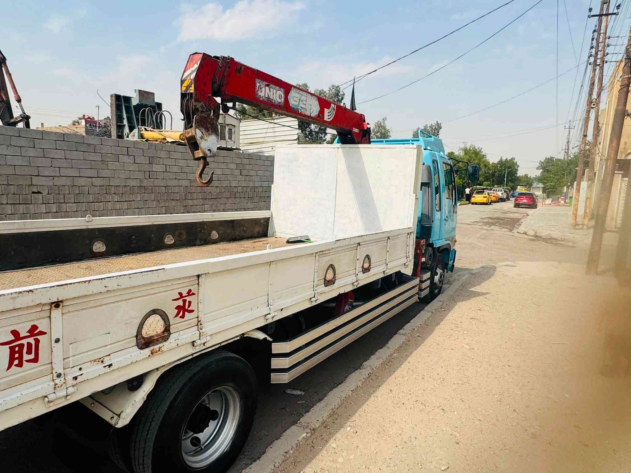 جمعه مباركه نشاءلله.     للبيع هينو طيره موديل ٩٢بلادي تحويل مباشر  مكينه كير مكفولات بلاديه كرين  كرين يونك ٢سلايت مكفول    مكان بغداد للستفسار ***********
