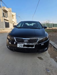 سيراتو 2012 خليجي بدون صبغ مكانات بارد  محرك 16 كير شرط  ماشيه 195 الف...