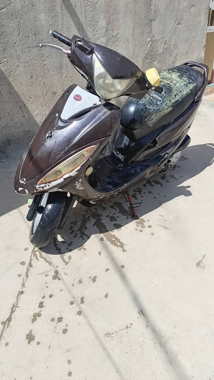 رسلام عليكم للبيع مال جناي بسعر مناسب 250 دراجه ما عوزهه شي ماب تروح بيهه الشقلك تريد تتب بكيفك ***********
