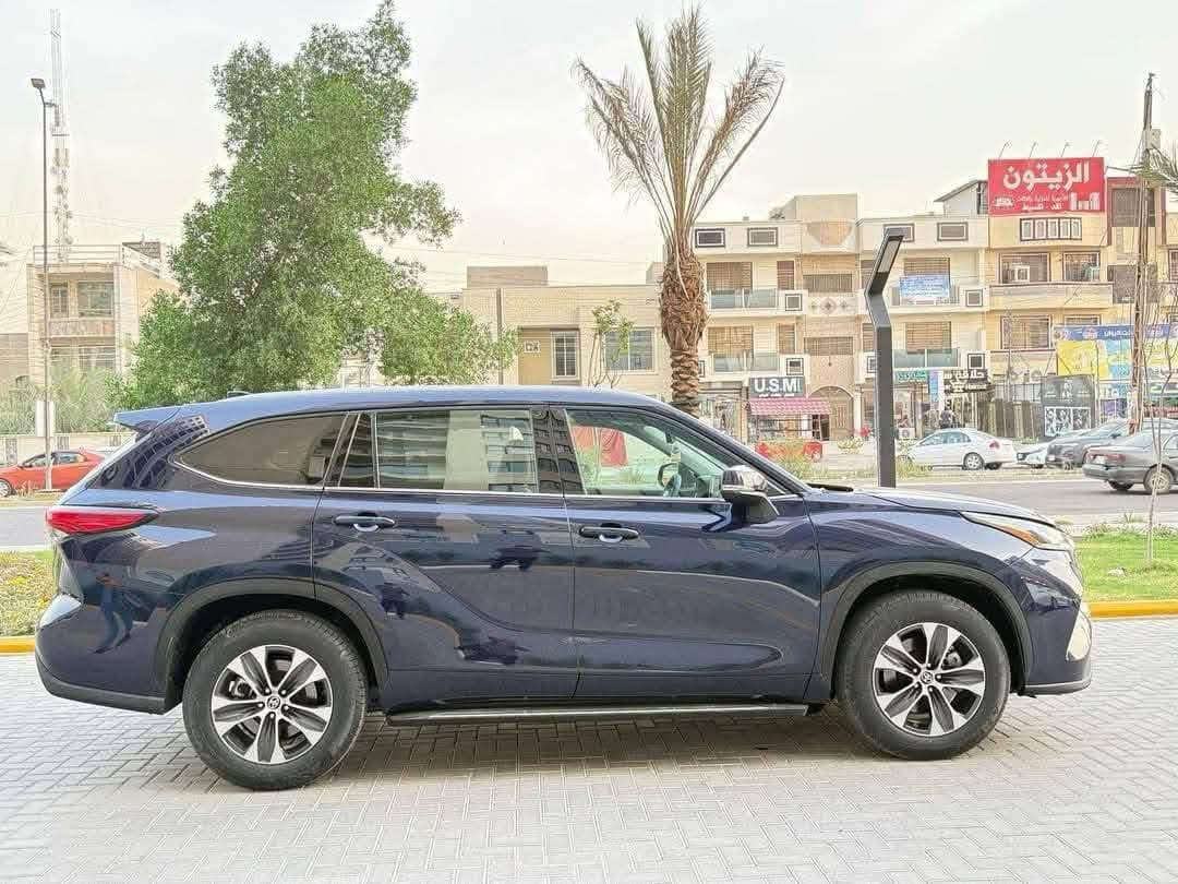 السلام عليكم
سيارة هايلندر ٢٠٢٢ اربيل 
مواصفات: ( 6 )سلندر XLE
السعر 270 

بصمة تشغيل
بصمة ابواب دخول ذكي
كشنات جلد
كشنات كهرباء
كشنات تدفئة
نشغيل عن البعد
زر دفع رباعي خفيف وثقيل
بريك كهربائي
نظام اوتو ستوب
نظام اوتو هولد
وضعيات قيادة درايف مود سبورت .نورمال .ايكو دفع رباعي 4*4
العداد دجتال
مانع انزلاق تراكشن
نظام نزول منحدرات
نظام Snow ثلج
ستائر خلفية
صندوك كهربائي
رادار نقطة عمياء جانبي '
رادار خروج عن المسار
رادار مانع تصادم امامي
رادار خلفي للسيارة
لايت زينون LED
مقاعد صف ثالث سبعه راكب
ايشاير مري
شاحن وايرلس للجوال
شاشة كبيرة
مداخل USB وتايبسي
نظام الخرائط نڤكيشن
تحكم ستيرن اوامر صوتيه فول
حادثها جاملغ الأيسر وطاك ايرباك استيرن فقط
ماشيه 77 الف
***********
‭***********
