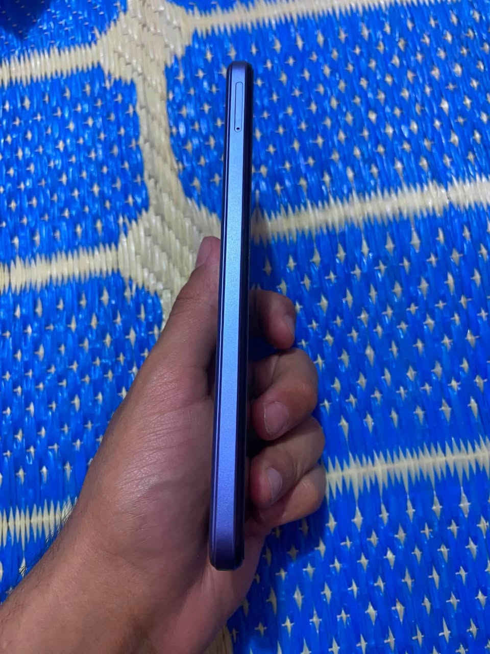 عوده النشر بسبب الوعود الكاذبه
اونر اكس 6للبيع
 * الشاشة: بحجم 6.5 إنش، من نوع TFT LCD، بدقة 720×1600 بكسل.
 * الذاكرة والتخزين: 128 جيجابايت مساحة تخزين، مع ذاكرة عشوائية 4جيجابايت.
 * الكاميرا الخلفية (ثلاثية):
   * أساسية بدقة 50 ميجابكسل (فتحة عدسة f/1.😎.
   * كاميرا ماكرو بدقة 2 ميجابكسل (f/2.4).
   * كاميرا عمق بدقة 2 ميجابكسل (f/2.4).
 * الكاميرا الأمامية: 5 ميجابكسل (فتحة عدسة f/2.2).
 * البطارية: سعة 5000 مللي أمبير.
 * نظام التشغيل: أندرويد 12 مع واجهة Magic UI 6.1.
 *منافذ إضافية:** يدعم منفذ سماعات الأذن 3.5 ملم، ومنفذ شحن من نوع Type-C.
 تنويه الجهاز جديد وليسه مستعمل
مكان الكوفه 
يوجد توصيل 🚚 
سعر 150 
***********
