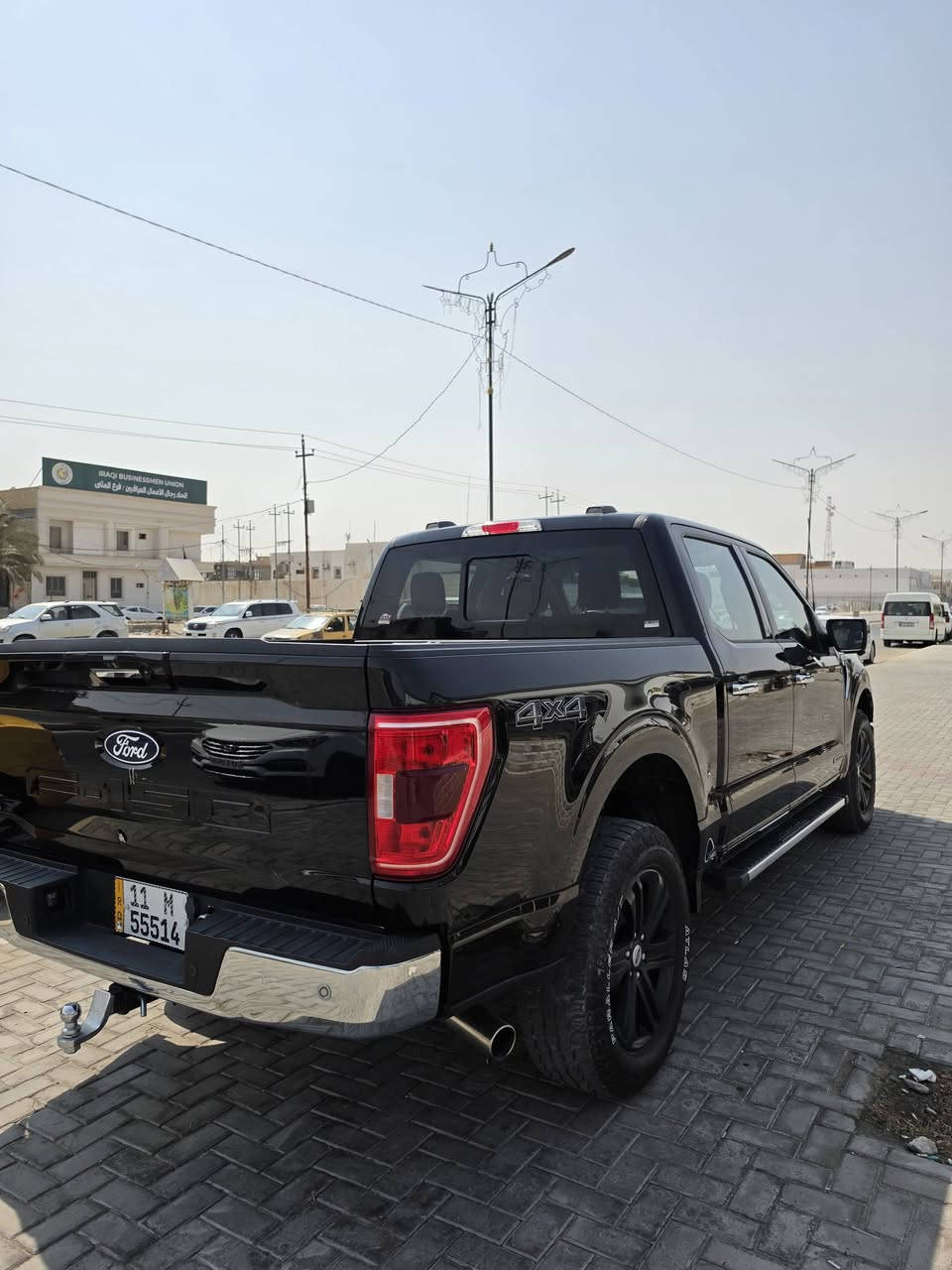 فورد F-150  هايبرد 2024 
وارد أمريكي محرك 3.5L PowerBoost V6 
توين تيربو هايبرد 430 حصان
ماشية 33 ألف ميل قابلة للزيادة
بجم كبس بدون إيرباك
حادث فقط بارد بدون فتح او صبغ او ايرباك او تبديل

رقم بغداد حمل أصفر الجديد
باسمي تحويل مباشر
اقتصادية جداً
كاميرات 360 درجة (5 كاميرات)
دفع ثنائي ورباعي وأوتو
دبل ثقيل
دفلوك
8 وضعيات قيادة
باب طويل
بدي قصير المرغوب
حساسات أمامية وخلفية
نقطة عمياء
رادار أمامي وخلفي
تنبيه وتوقف تلقائي
تحديد مسار
قيادة شبه ذاتية
قارئ علامات الطرق
لايتات أوتو
هاي بيم أوتوماتيك
أمامي وخلفي
شاشة وسطية كبيرة
شاشة عدادات إلكترونية كبيرة
كشنات  تدفئة
تحكم كهربائي 
مرايا كبيرة فول تحكم كهربائي
مخارج كهرباء داخل وخارج السيارة
نظام صوت براند معروف
بصمة تشغيل
فتح ذكي
إنارة محيطية داخلية وخارجية
تشغيل عن بعد
أوتو هولد
وبيها بعد مواصفات هواي
السيارة ترايك بيها وين تريد
لأي استفسار أو صور الحادث 
التواصل عبر الاتصال أو الواتساب

✅ الـسـعـر رقم 32500 دولار 

مكاني: بغداد / السماوة
رقم  ***********
