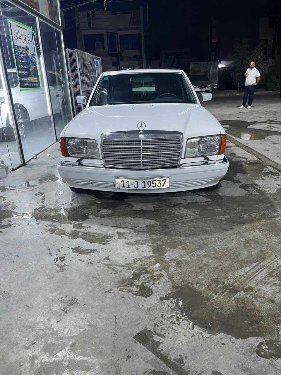 السلام عليكم
مارسيدس رئاسي 300 موديل 89 السياره بدون ضربه صبغ عام درجه اولى كير مكينه كرباءيات صدر تبريد كله جديد السعر 95  وبيه مجال بسيط مكانه الدوره *********** بغداد, العراق

