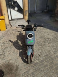 R9 • شحن • بطاريات