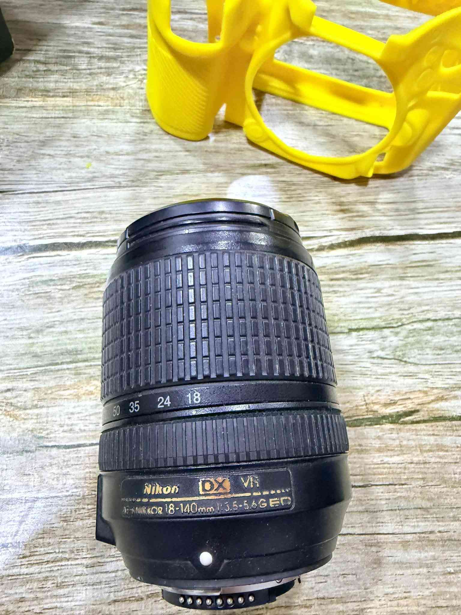 نيكون D7100 • عدسة 18-140 • عدسة 70-300