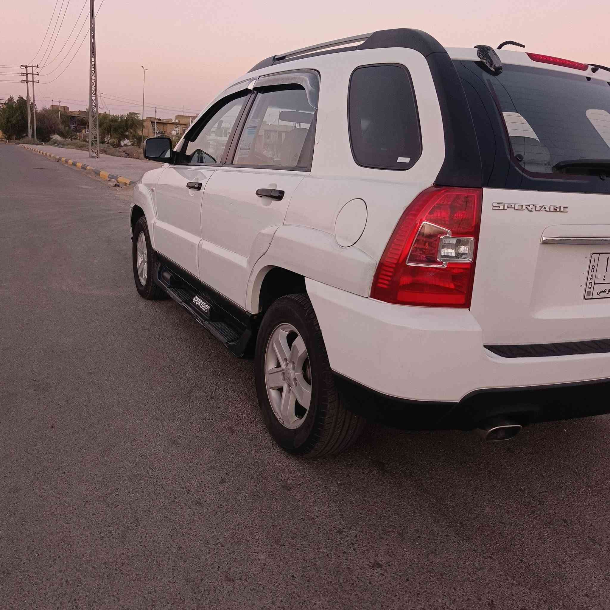 مكلف بالنشر سبورتج 2009  خليجي محرك كير مكفولات تبريد ثلج حداديه جديدة تخم تاير بيه ثلاث قطع صبغ بدون دواخل السياره عليه ادامه كامله السعر 110$ وبيه مجال مكان السياره الكوت  داموك
*********** 
رقم صاحب السياره
مكلف بالنشر سبورتج 2009  خليجي محرك كير مكفولات تبريد ثلج حداديه جديدة تخم تاير بيه ثلاث قطع صبغ بدون دواخل السياره عليه ادامه كامله السعر 110$ وبيه مجال مكان السياره الكوت  داموك
